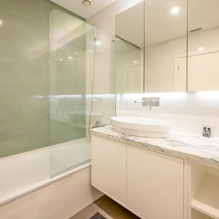 Guestready - Modernity Refine Near Airport Feriehus *
